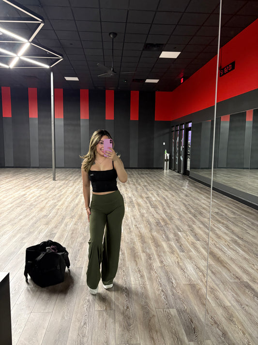 Clover Wide Leg Leggings